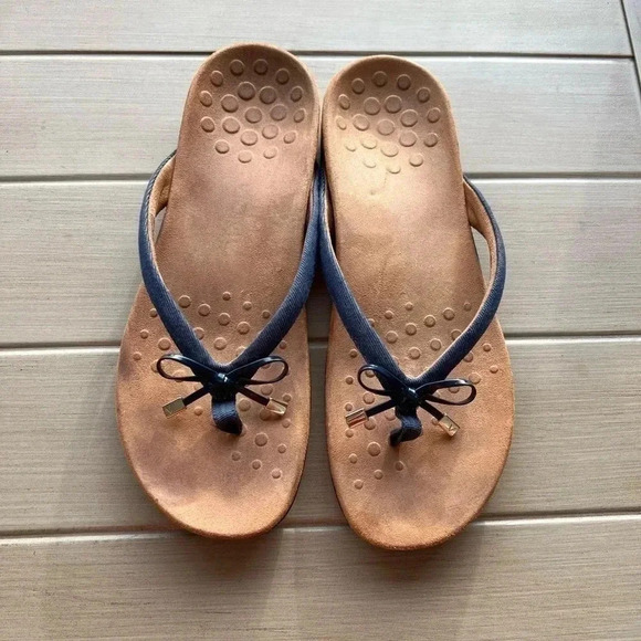 Vionic Shoes - Vionic Bella II Women's Sz 10.5-11